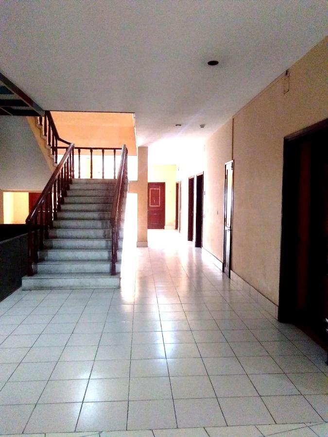 Hotel Indsurya Дібругарх Екстер'єр фото